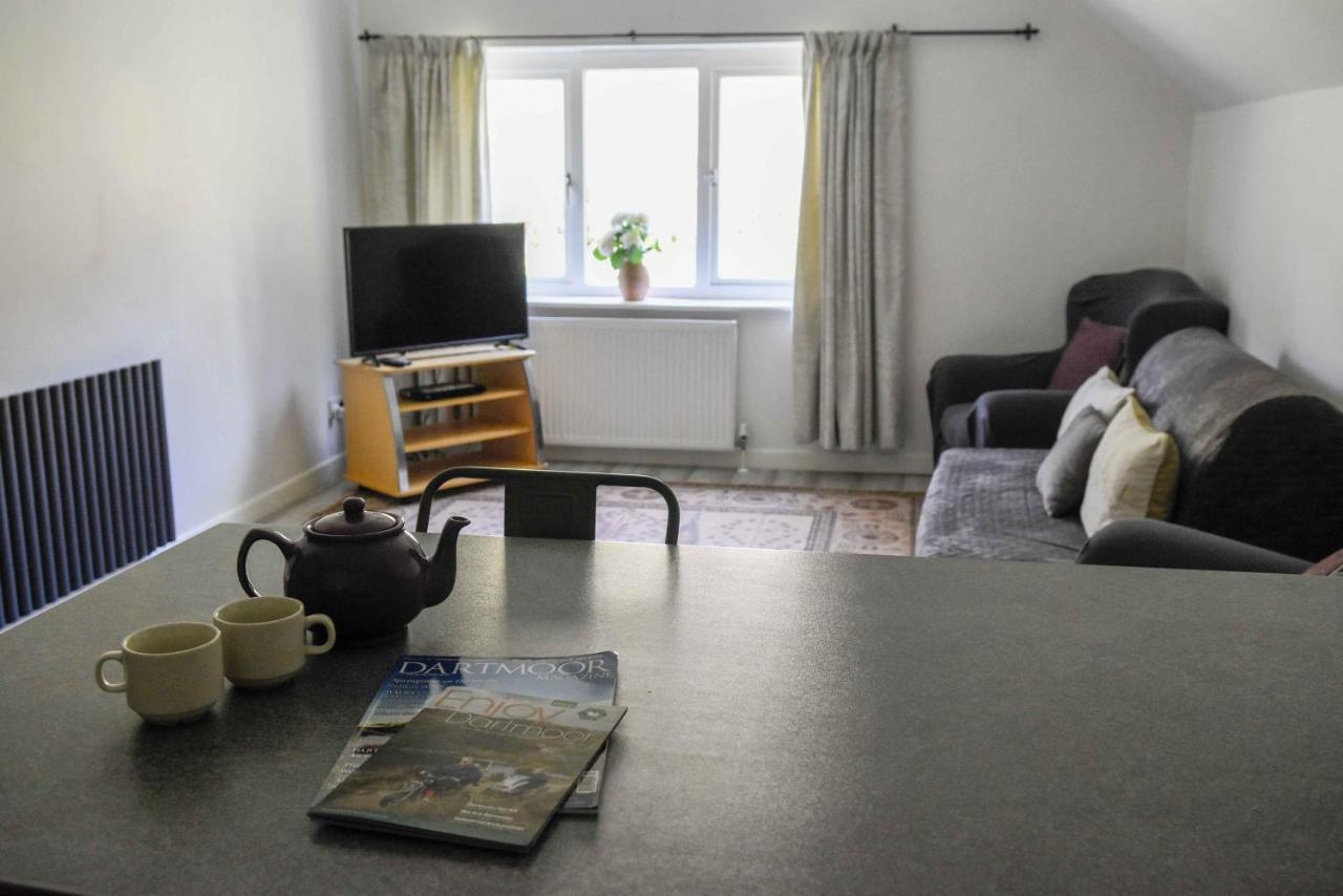 Fox Tor Apartment Plymouth Bagian luar foto
